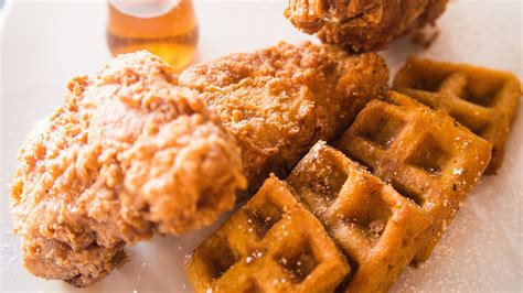 The Perfect Balance: Discovering the Harmony in Tyme Wings and Waffles